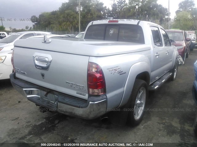 3TMJU62N17M043905 - 2007 TOYOTA TACOMA DOUBLE CAB PRERUNNER SILVER photo 4