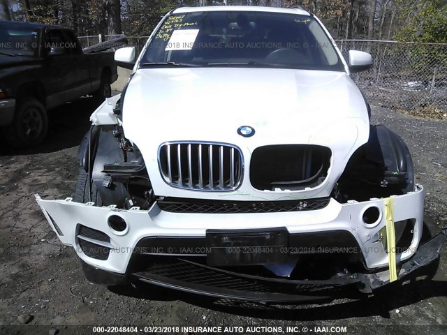 5UXZV4C57D0B20327 - 2013 BMW X5 XDRIVE35I WHITE photo 6