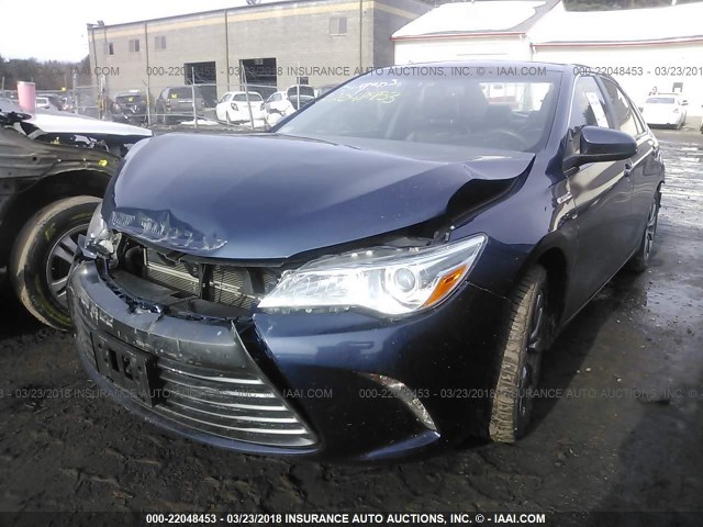 4T1BD1FK1FU146285 - 2015 TOYOTA CAMRY HYBRID/LE/XLE/SE Dark Blue photo 2