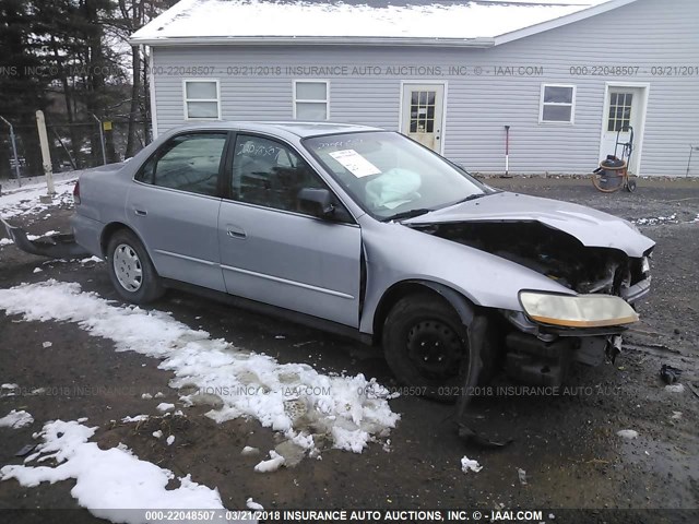 1HGCF86601A101624 - 2001 HONDA ACCORD VALUE SILVER photo 1