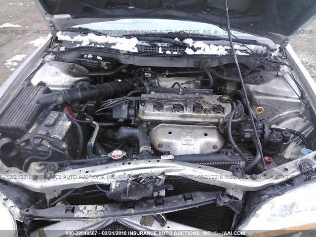 1HGCF86601A101624 - 2001 HONDA ACCORD VALUE SILVER photo 10