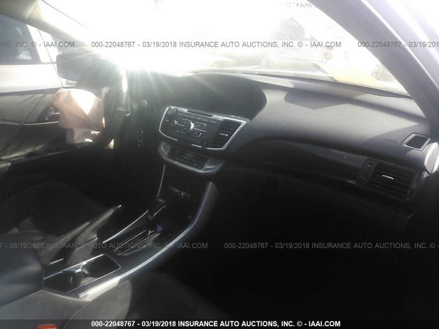 1HGCR2F50EA115430 - 2014 HONDA ACCORD SPORT Ақ фото 5
