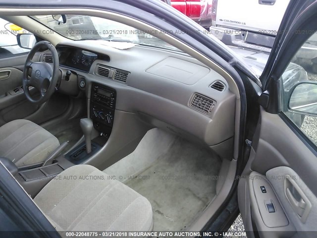 4T1BG22K6YU756916 - 2000 TOYOTA CAMRY CE/LE/XLE 绿色 照片 5