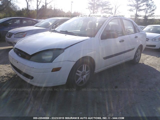 1FAFP33P73W102094 - 2003 FORD FOCUS LX WHITE photo 2