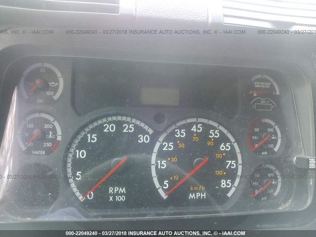 3AKJGLD63ESFV3327 - 2014 FREIGHTLINER CASCADIA 125  WHITE photo 6