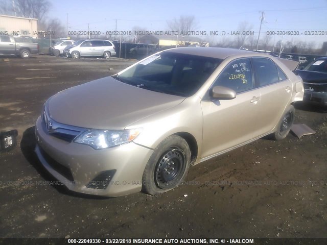 4T1BF1FK3CU100155 - 2012 TOYOTA CAMRY SE/LE/XLE GOLD photo 2