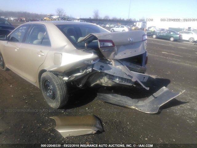 4T1BF1FK3CU100155 - 2012 TOYOTA CAMRY SE/LE/XLE Золотой фото 6