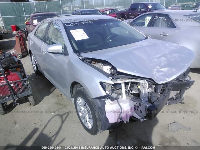 4T4BF1FK8CR241812 - 2012 TOYOTA CAMRY SE/LE/XLE SILVER photo 1