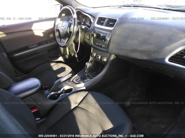 1B3BD4FB2BN586897 - 2011 DODGE AVENGER EXPRESS 黑色 照片 5