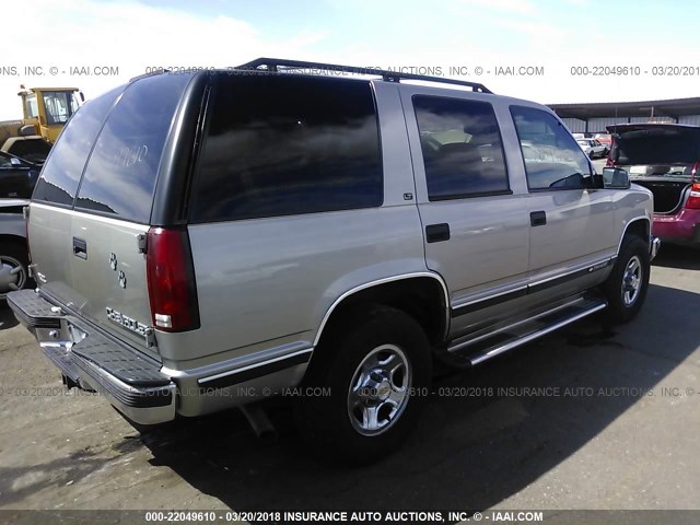 1GNEK13R5XJ499292 - 1999 CHEVROLET TAHOE K1500 GRAY photo 4