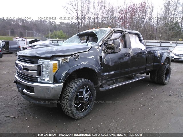 1FT8W3DT2HED65611 - 2017 FORD F350 SUPER DUTY BLACK photo 2