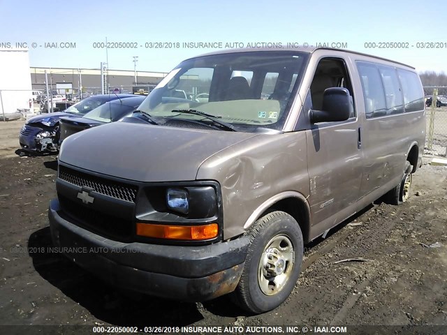 1GAGG25U441237908 - 2004 CHEVROLET EXPRESS G2500  TAN photo 2