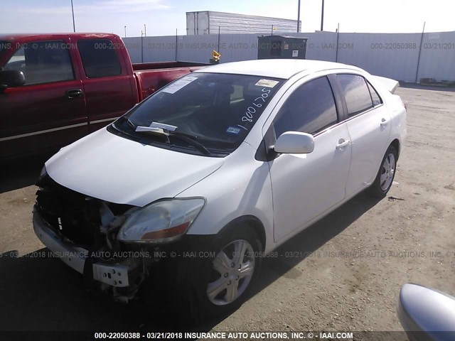 JTDBT923571150041 - 2007 TOYOTA YARIS WHITE photo 2