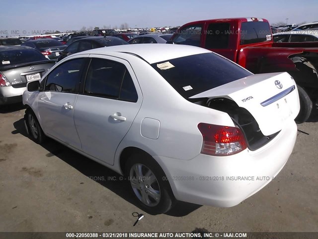 JTDBT923571150041 - 2007 TOYOTA YARIS WHITE photo 3