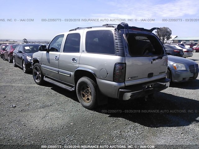 1GNEK13Z92R202681 - 2002 CHEVROLET TAHOE K1500 GRAY photo 3