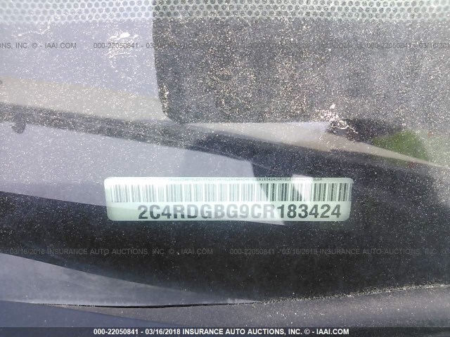 2C4RDGBG9CR183424 - 2012 DODGE GRAND CARAVAN SE WHITE photo 9
