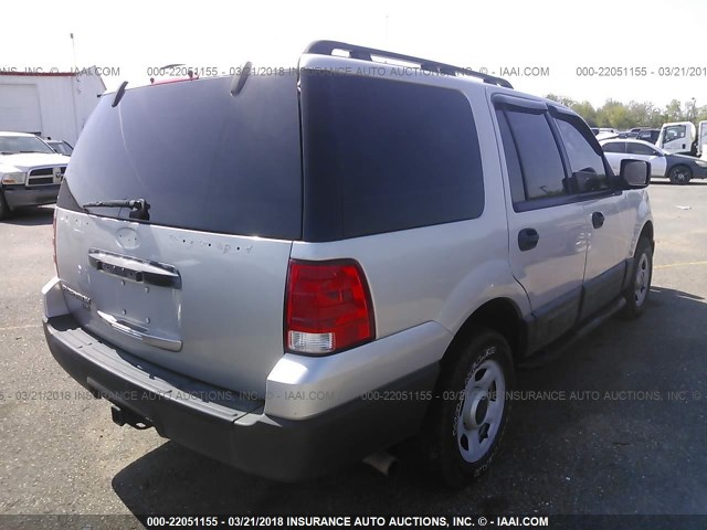 1FMPU16536LA85270 - 2006 FORD EXPEDITION XLT SILVER photo 4