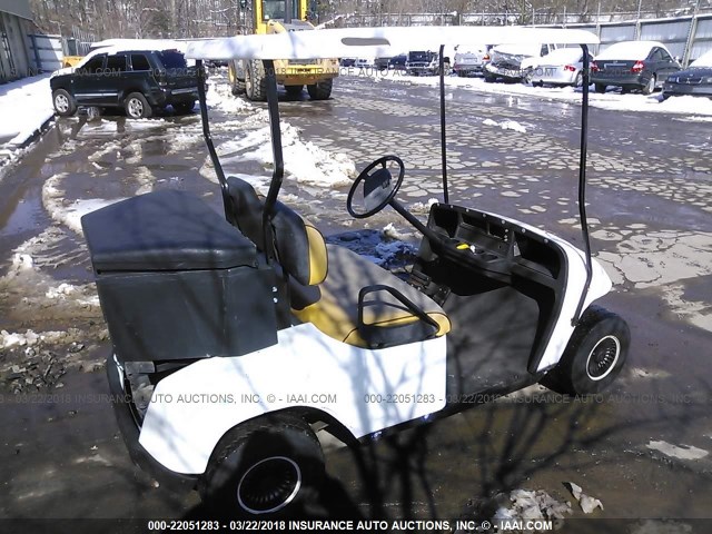 1067378 - 2000 EZ-GO GOLF CART  WHITE photo 4