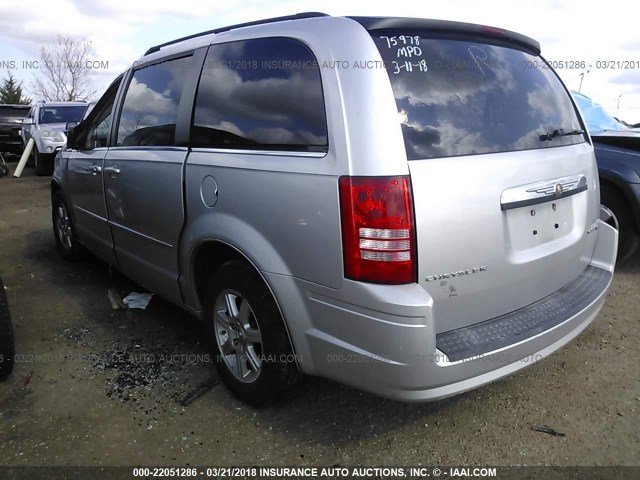 2A4RR5D11AR460427 - 2010 CHRYSLER TOWN & COUNTRY TOURING SILVER photo 3
