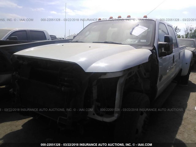 1FT8W3CT2CEB73048 - 2012 FORD F350 SUPER DUTY WHITE photo 2