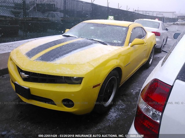 2G1FA1E39D9173410 - 2013 CHEVROLET CAMARO LS YELLOW photo 2