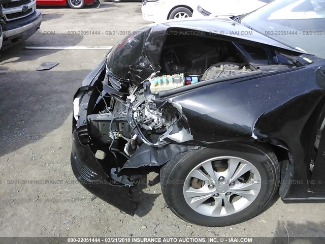 JTDBE30K863052738 - 2006 TOYOTA CAMRY LE/XLE BLACK photo 6