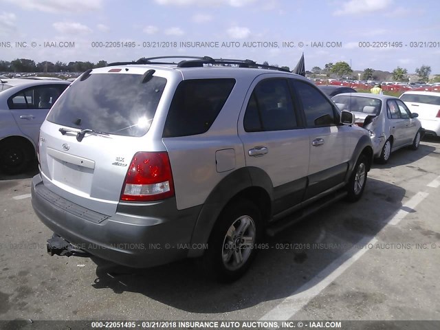 KNDJC733X45289567 - 2004 KIA SORENTO EX/LX SILVER photo 4