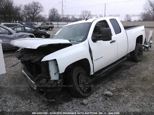 1GCHK49K29E108614 - 2009 CHEVROLET SILVERADO K2500 HEAVY DUTY WHITE photo 2