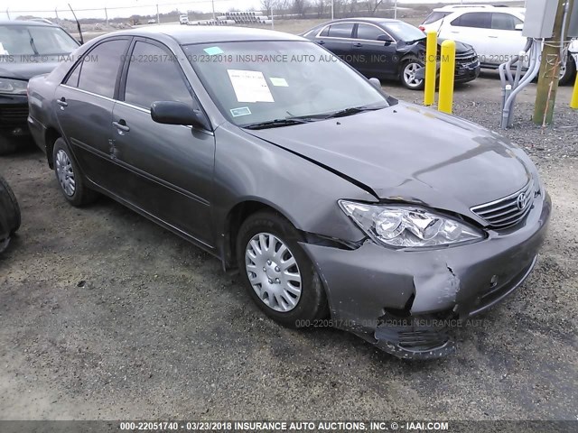 JTDBE32K953025219 - 2005 TOYOTA CAMRY LE/XLE/SE TAN photo 1