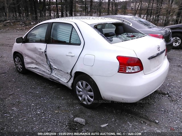 JTDBT4K34CL017904 - 2012 TOYOTA YARIS WHITE photo 6