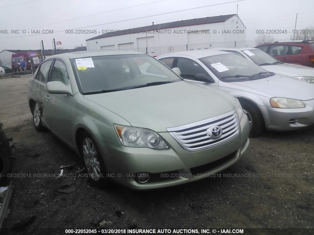 4T1BK36B38U322404 - 2008 TOYOTA AVALON XL/XLS/TOURING/LIMITED GREEN photo 1