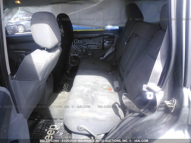 1J8HG48K57C594047 - 2007 JEEP COMMANDER GRAY photo 8