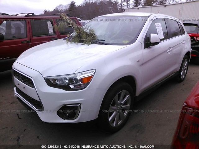 4A4AR4AU4DE018490 - 2013 MITSUBISHI OUTLANDER SPORT SE WHITE photo 2