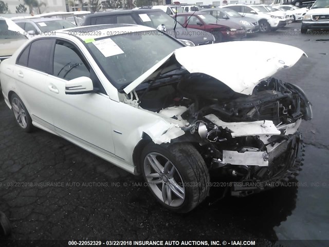 WDDGF4HBXCA617677 - 2012 MERCEDES-BENZ C 250 WHITE photo 1