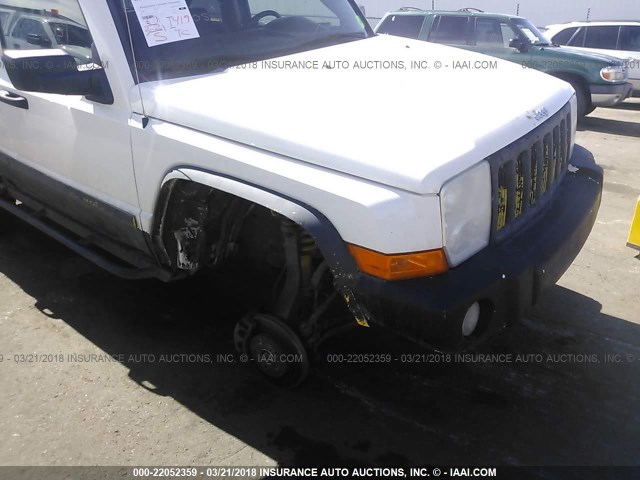 1J8HG48N56C316497 - 2006 JEEP COMMANDER WHITE photo 6