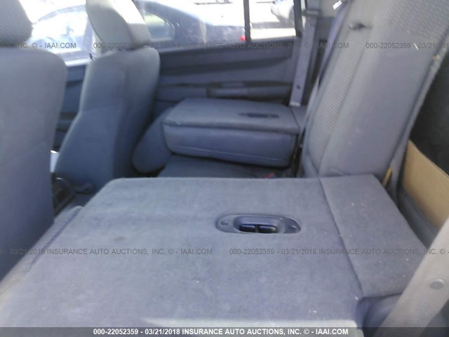 1J8HG48N56C316497 - 2006 JEEP COMMANDER WHITE photo 8