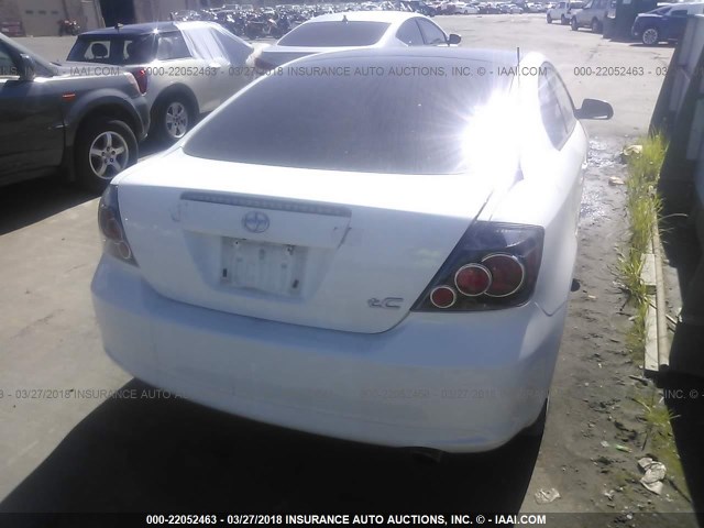 JTKDE167180234858 - 2008 TOYOTA SCION TC WHITE photo 4