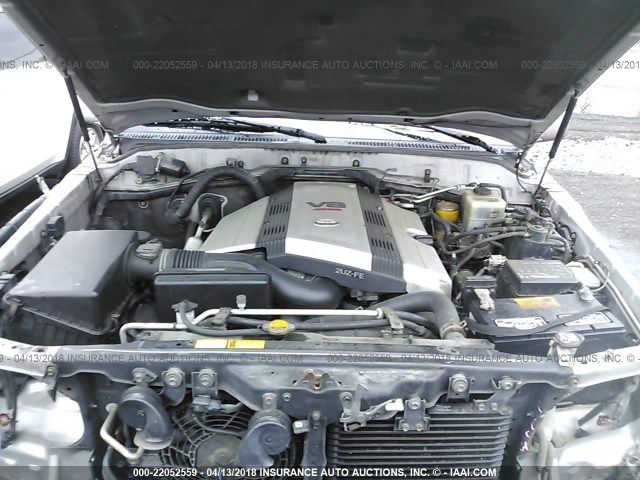 JTEHT05J312015749 - 2001 TOYOTA LAND CRUISER  SILVER photo 10