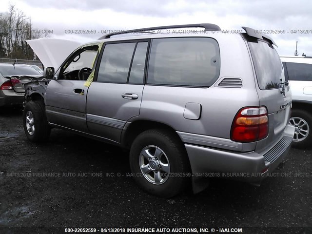 JTEHT05J312015749 - 2001 TOYOTA LAND CRUISER  SILVER photo 3