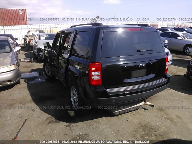 1C4NJPBA5FD285152 - 2015 JEEP PATRIOT SPORT BLACK photo 3