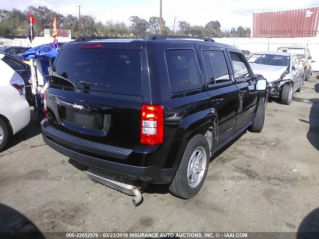 1C4NJPBA5FD285152 - 2015 JEEP PATRIOT SPORT BLACK photo 4