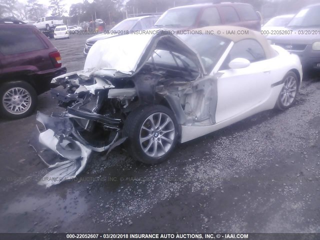 4USBU33537LW70392 - 2007 BMW Z4 3.0 WHITE photo 2