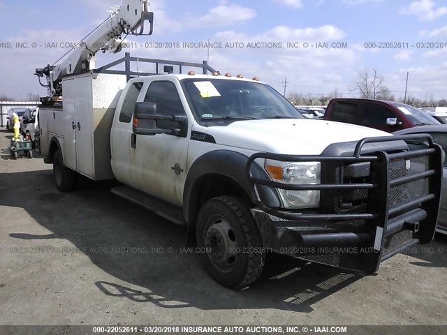 1FD0X5HT9CEC30968 - 2012 FORD F550 SUPER DUTY WHITE photo 1