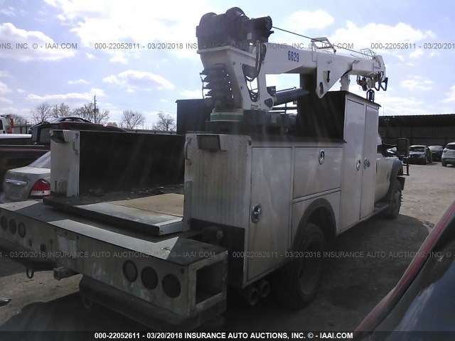 1FD0X5HT9CEC30968 - 2012 FORD F550 SUPER DUTY WHITE photo 4