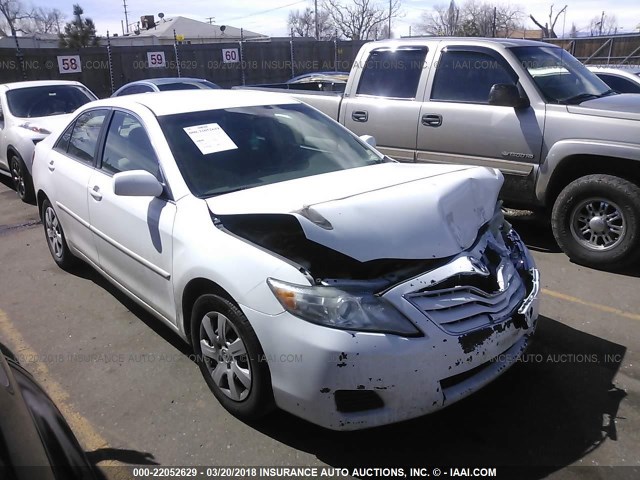 4T4BF3EK4AR042105 - 2010 TOYOTA CAMRY SE/LE/XLE WHITE photo 1