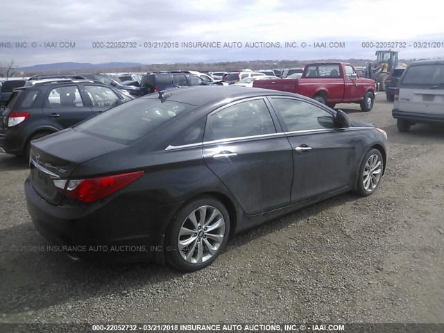 5NPEC4AB6CH463045 - 2012 HYUNDAI SONATA SE/LIMITED BLACK photo 4