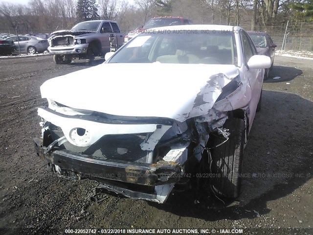 4T4BE46K89R103698 - 2009 TOYOTA CAMRY SE/LE/XLE WHITE photo 6