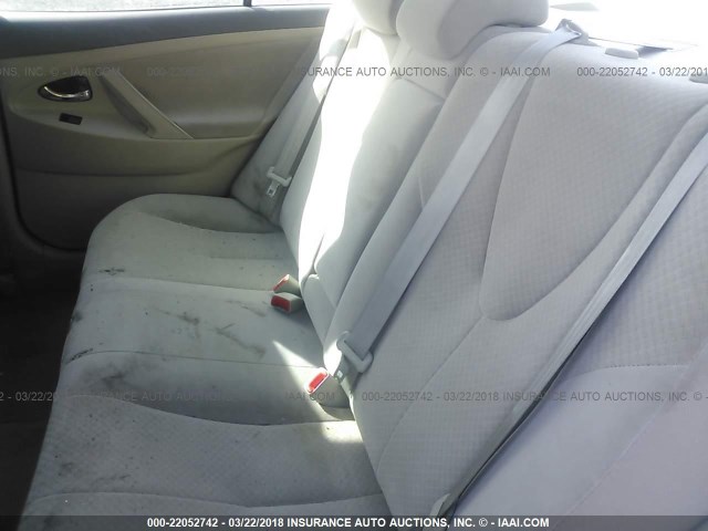 4T4BE46K89R103698 - 2009 TOYOTA CAMRY SE/LE/XLE Белый фото 8