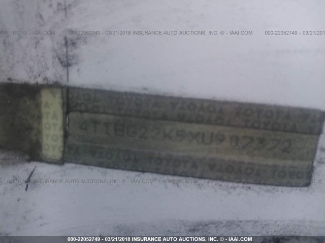 4T1BG22K5XU907372 - 1999 TOYOTA CAMRY CE/LE/XLE 白色 照片 9