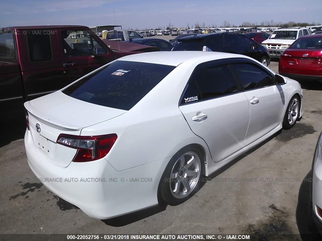 4T1BF1FK2EU731210 - 2014 TOYOTA CAMRY L/SE/LE/XLE 白色 照片 4